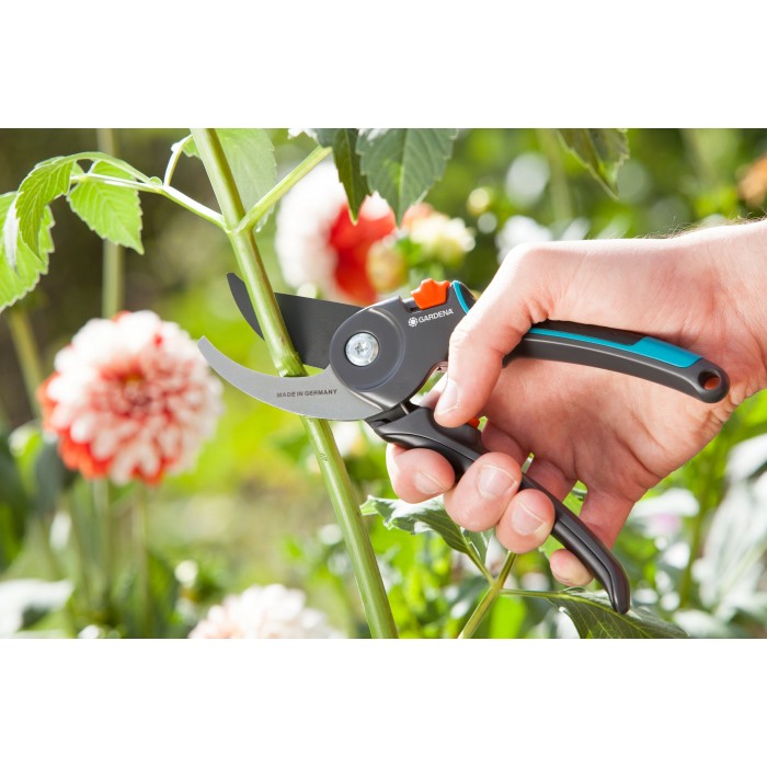 Секатор Gardena Comfort B/M Bypass до 24 мм (08904-20)
