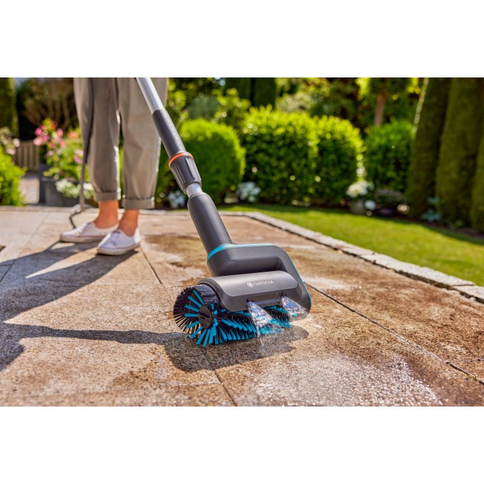 Акумуляторний мультиочищувач Gardena AquaBrush Universal 04/18V P4A Set (14842-20)