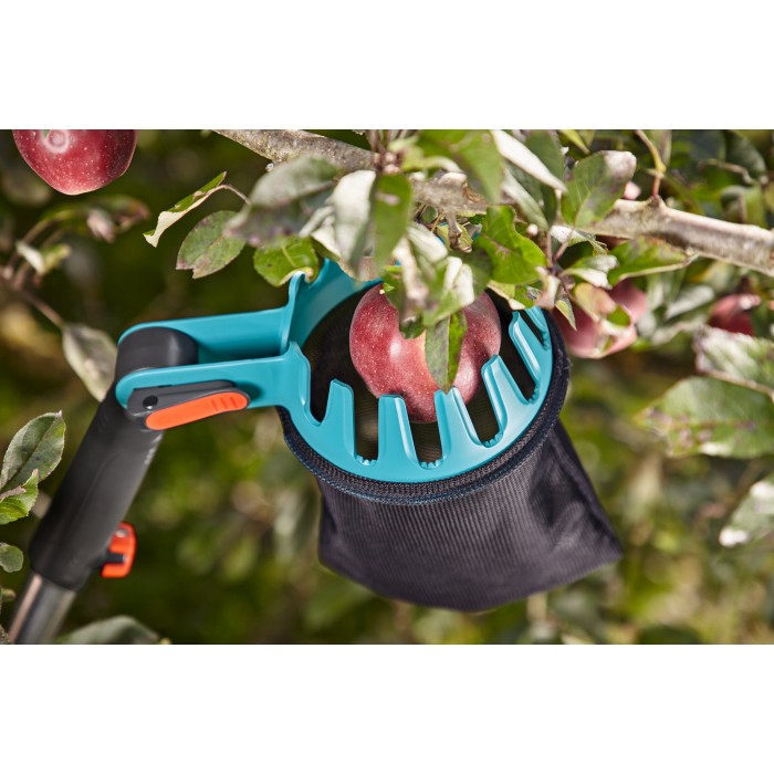Плодознімач Gardena Fruit Picker combisystem з телескопічною ручкою 210-390 см (03115-30)