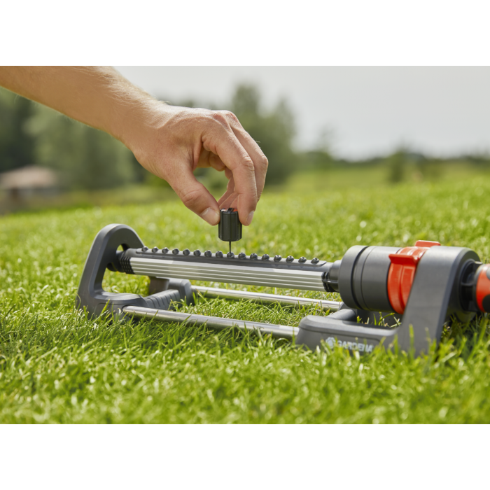 Дощувач осцилюючий Gardena Aqua L (18704-20)