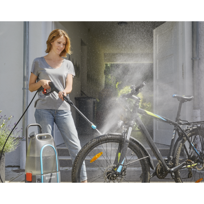 Акумуляторна мінімийка Gardena AquaClean Li-40/60 (09341-20)
