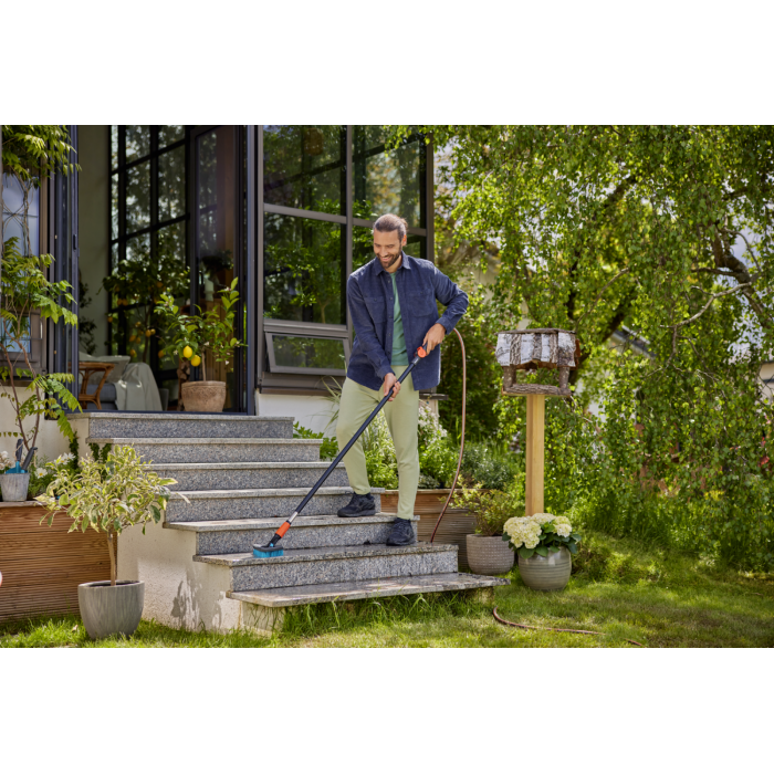 Щітка поворотна на шарнірі Gardena Cleansystem 27х13 см, жорстка (18814-20)